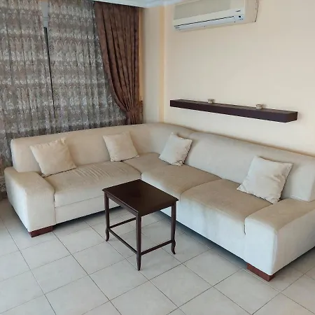 Apartmán Dinek Mahallesi,eski Antalya Yplu Cad.,uygun Cleopatra 3 Sitesi No:59 Blok:e Daire:2 *