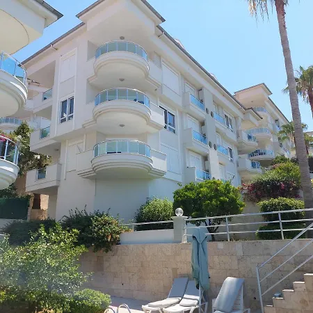 Apartmán Dinek Mahallesi,eski Antalya Yplu Cad.,uygun Cleopatra 3 Sitesi No:59 Blok:e Daire:2 Alanya